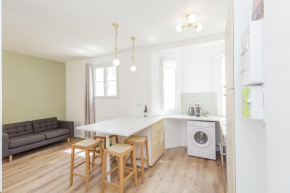 Very nice studio for 2 people in Paris